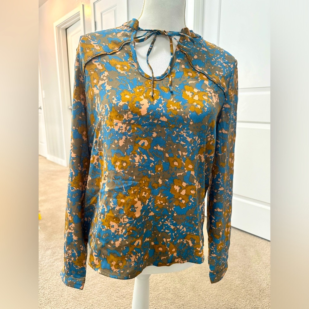 Women’s Colorful prAna Floral Top Blouse Size Small Tie Neck Fall